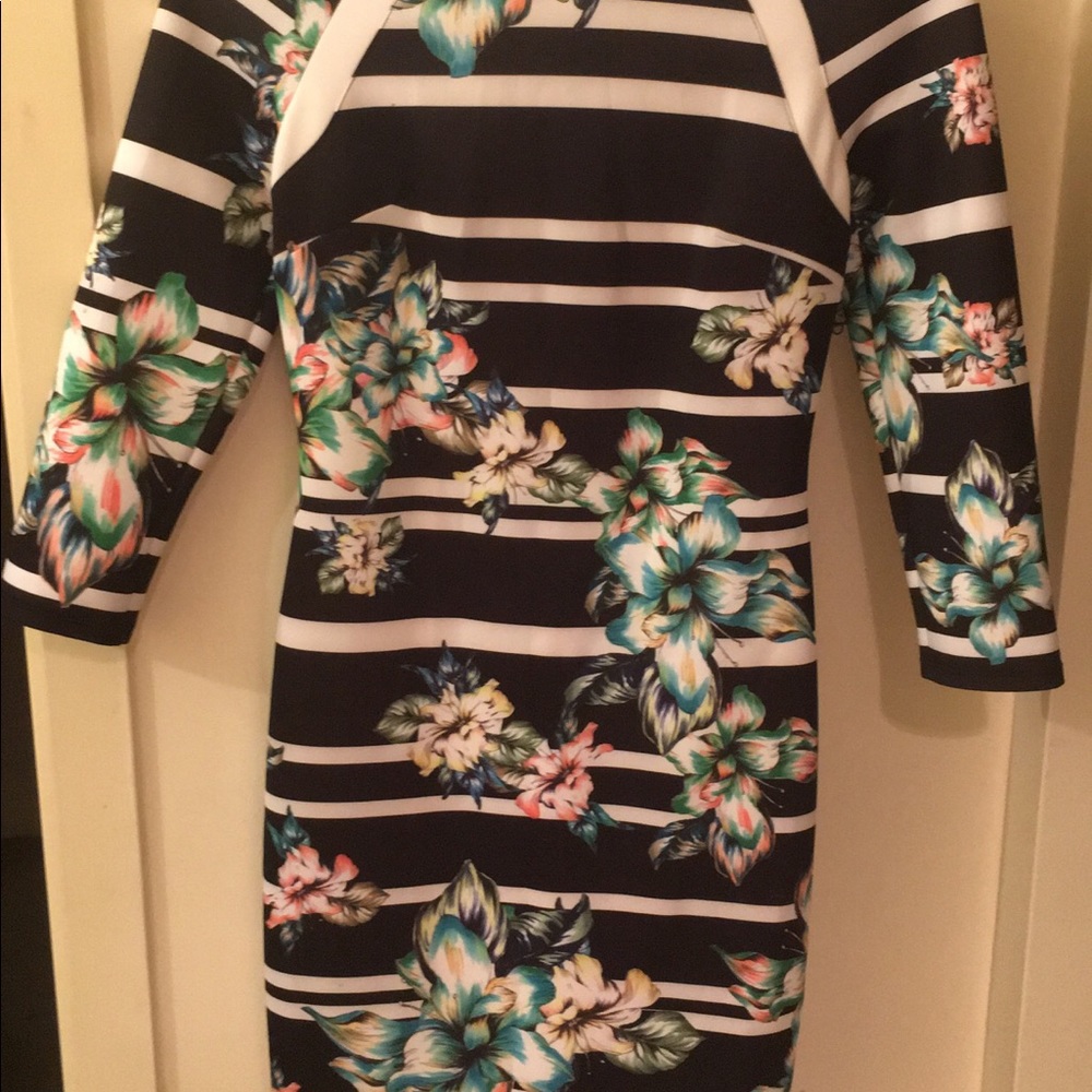 Bebe mid length dress body-con dress 💕😍